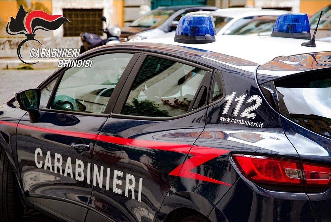 automobile dei carabinieri